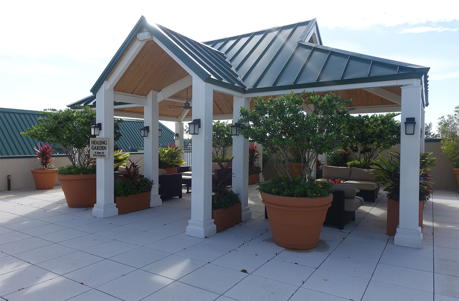 Ronald McDonald House-55978d-17x29-Rooftop-Corporate