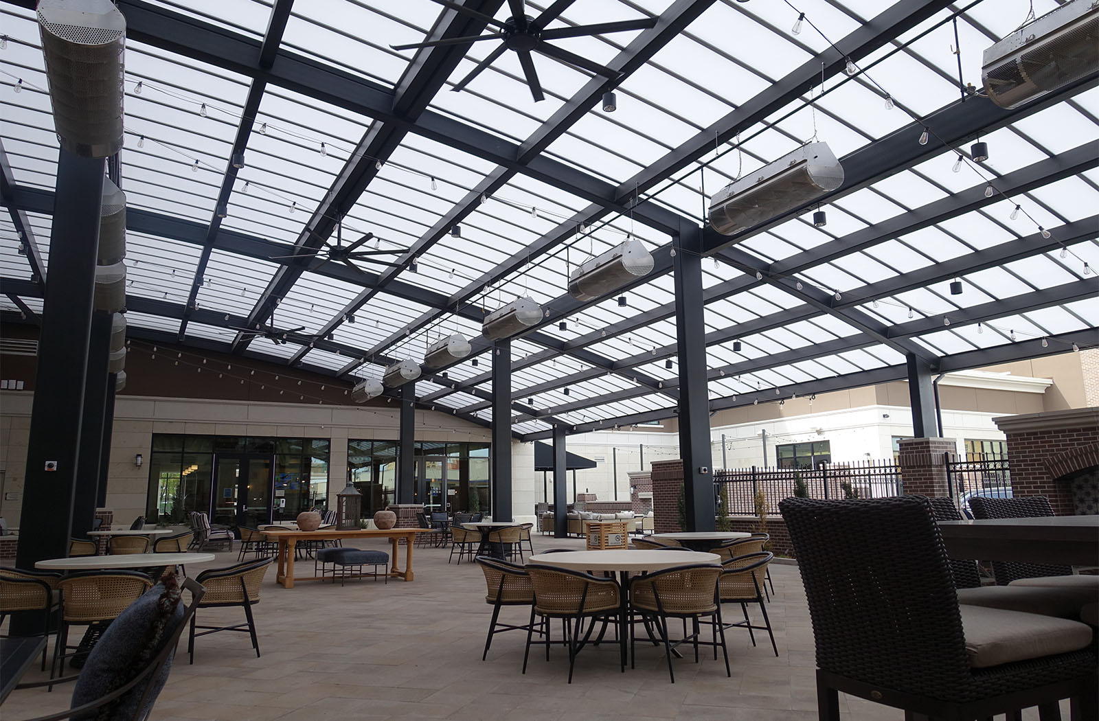 Salina Hilton-65542a-57x93-Rooftop-Hospitality