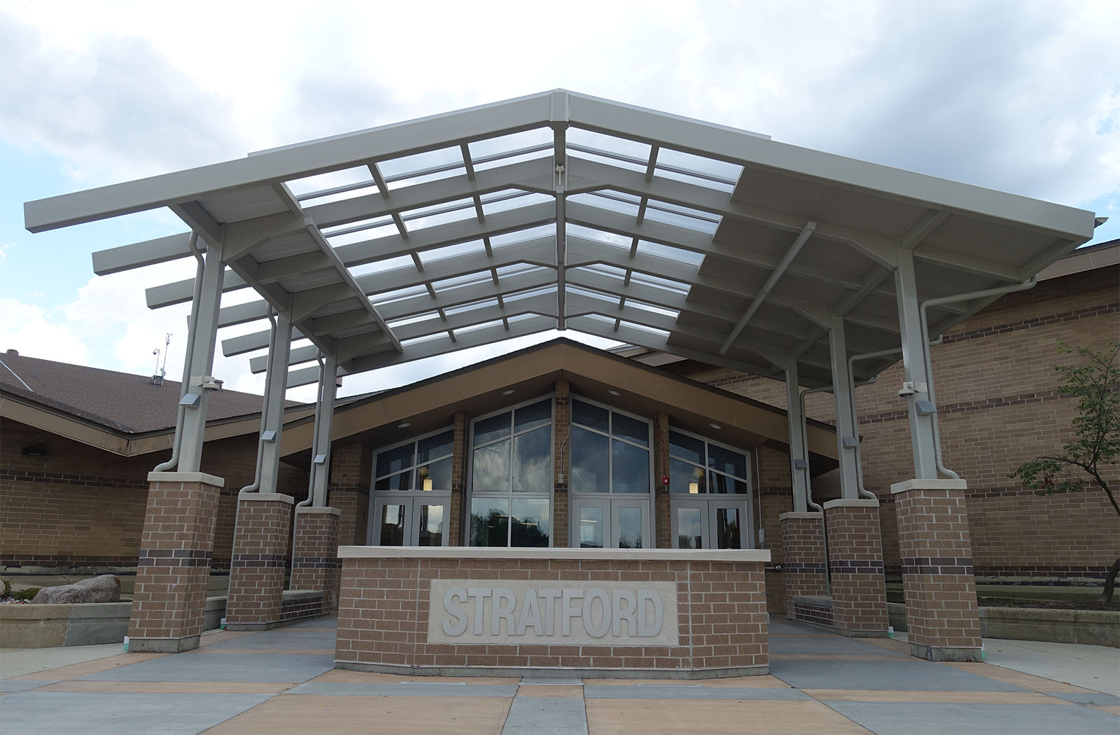 Stratford Middle School-60454c-x-Entrance Canopy-Education